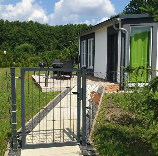 度假居 Kranichnest 赖因斯贝格